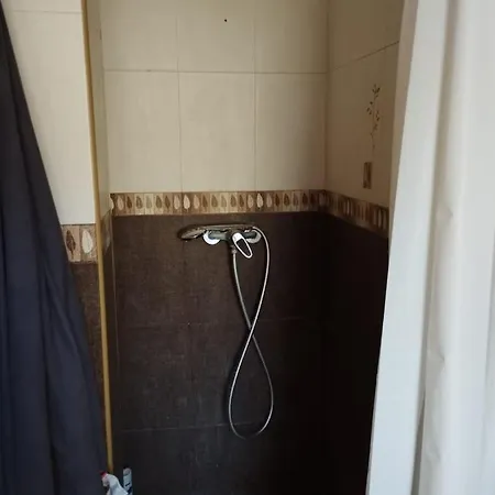 En